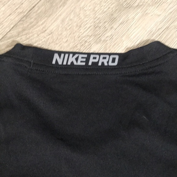 NIKE Mens Pro Fitted Black with Gray Screen Print  Top size L - Picture 10 of 13